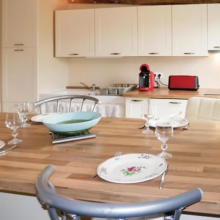 Stunning In With Kitchen